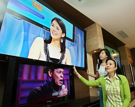 A műszaki áruházak roskadoznak a nagyfelbontású tévétől