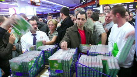 Megrohanták a dobozokat Megrohanták a dobozokat